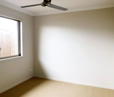 Air Conditioned Bright and Breezy Family Home! - Photo 2