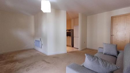 1 bedroom flat to rent - Photo 2