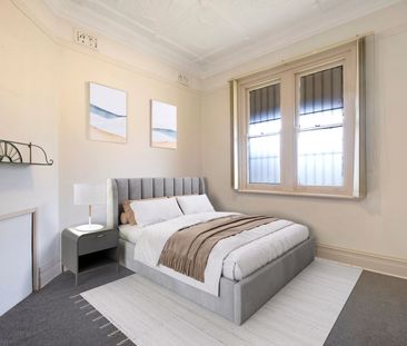 Cosy two-bedroom in the heart of Marrickville - Photo 2