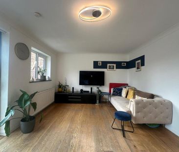 4 bedroom detached house to rent - Photo 2
