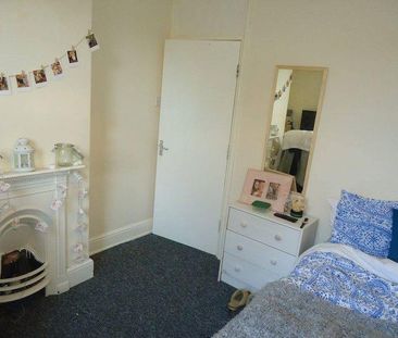 5 bedroom terraced house to rent - Photo 5