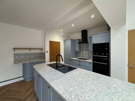Legge Lane, Coseley, Bilston, West Midlands, WV14 - Photo 5