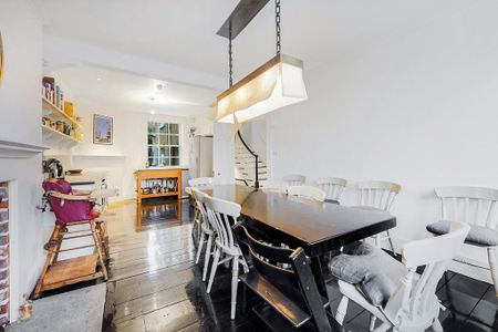 4 bedroom terraced house to rent - Photo 5