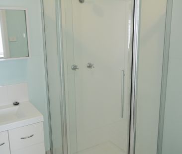 SPACIOUS 2 BEDROOM HOME - Photo 6