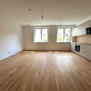 Provisionsfrei: Wunderschöner 71m² Erstbezug mit Loggia im topsanierten Altbau - 1100 Wien - Photo 1