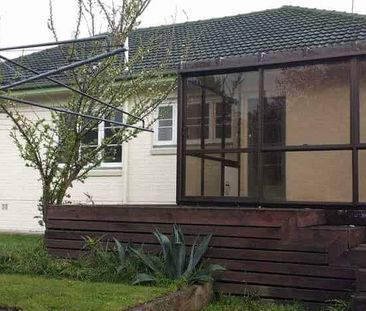 Easy walk to the CBD - Photo 4