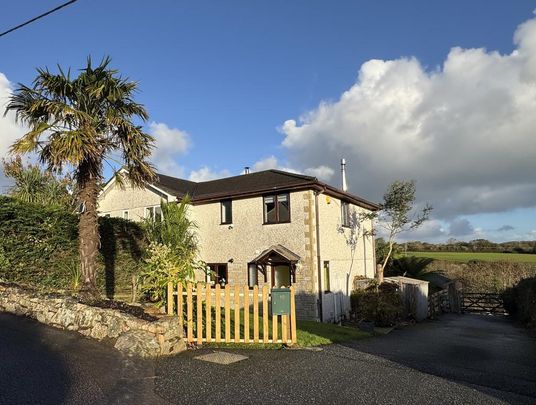 3 bedroom semi-detached house to rent - Photo 1