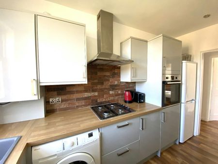 Leith, EH6, Edinburgh - Photo 5