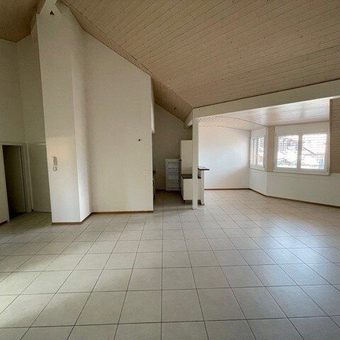 3.5 Zimmer, 83 m², 3. Stock - Photo 1