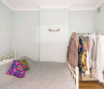 Larkhall Rise, London, SW4 - Photo 2