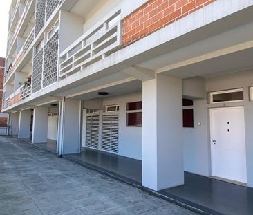 Simpático Apartamento T0 para Arrendamento no Bonfim - Photo 1