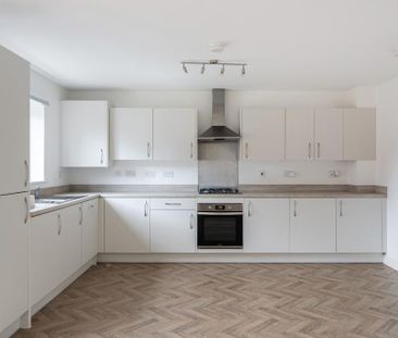 4 bedroom detached house to rent - Photo 6