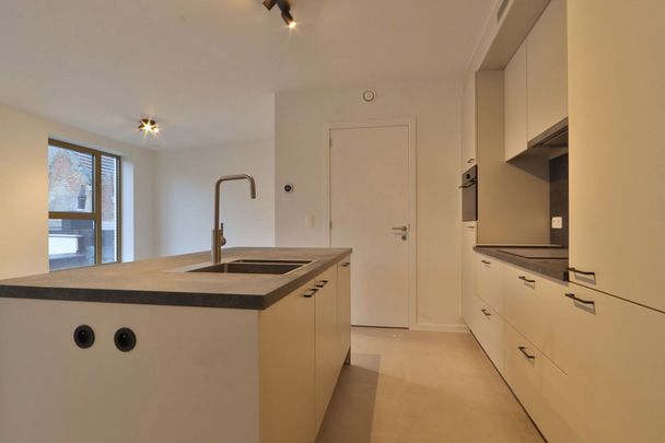 2 slpk BEN-appartement aan het station van Beveren! - Foto 1