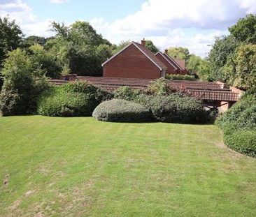 Kavanaghs Road, Brentwood, CM14 - Photo 1