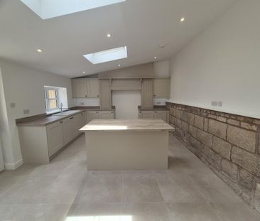 3 bedroom barn to rent - Photo 1