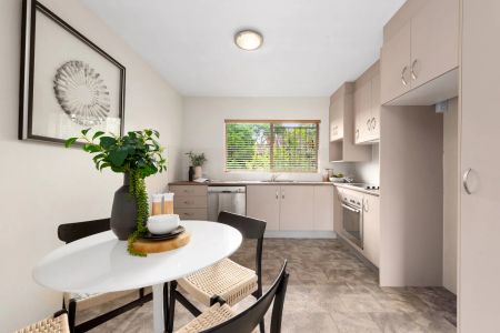 Inner-City Living in the Heart of Highgate Hill - Photo 4