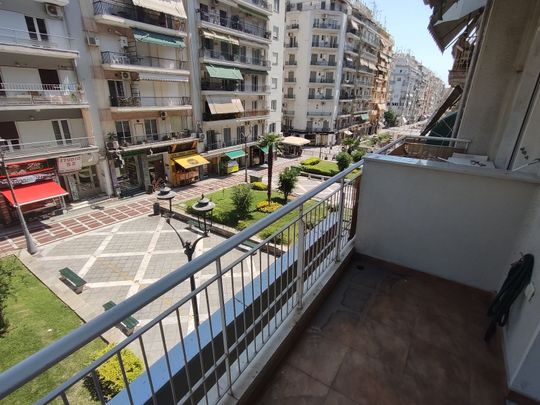 Studio/Γκαρσονιέρα για ενοικίαση Πλατεία Ναυαρίνου (Κέντρο Θεσσαλονίκης) - Photo 1