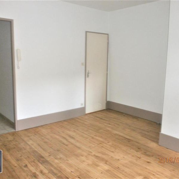 Location Appartement 1 pièce 25m² TOURNUS 71700 - Photo 1