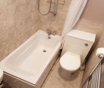 Gervase Avenue, Lowedges, Sheffield, S8 - Photo 4