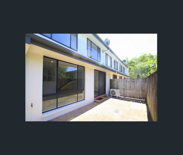 PERFECTLY POSITIONED JETTY TOWNHOUSE - Photo 5