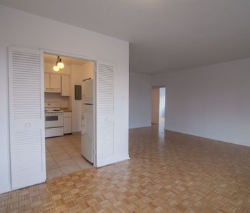 900 Rockland - Photo 4