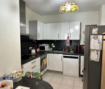 Location Appartement 3 pièces 92m² NEGREPELISSE 82800 - Photo 4