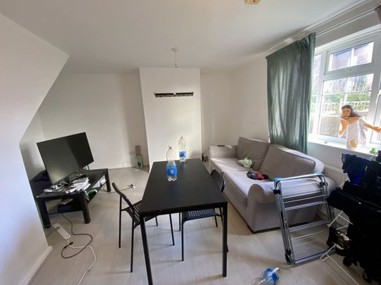 £140PPPW Goldswong Terrace, NG3, Nottingham - Photo 1