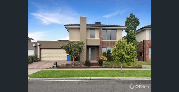 Spacious 4 Bedroom Family Home - Photo 1