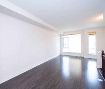 For Lease - 319 South Park Road, Markham, Ontario - Photo 4