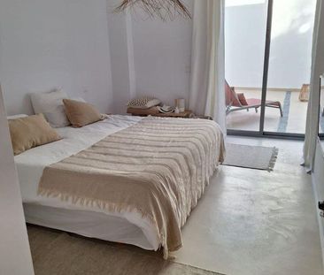 2 bedroom luxury Flat for rent in Benahavís, Andalusia - Photo 1