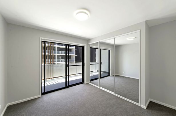 Modern One Bedroom Living in the Heart of Greenway - Photo 1