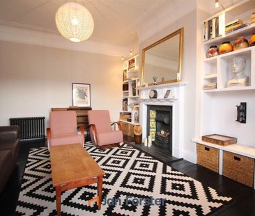 2 Bedroom Flat - Photo 2