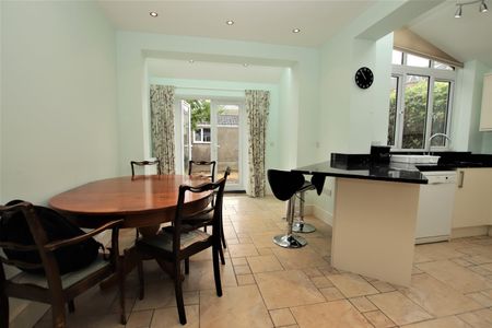 Kipling Avenue, Bath - Photo 3