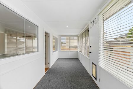 Tidy Two Bedroom Home in Convenient Location - Photo 2