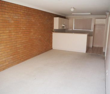 NORTH TAMWORTH - Modern Townhouse in Popular Area - Photo 5