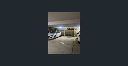 NEAT TWO BEDROOM TOWNHOUSE - Photo 5