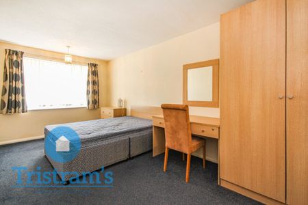 2 bed Apartment for Rent - Photo 4