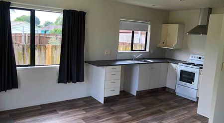 Rare on Rebecca! - Photo 4