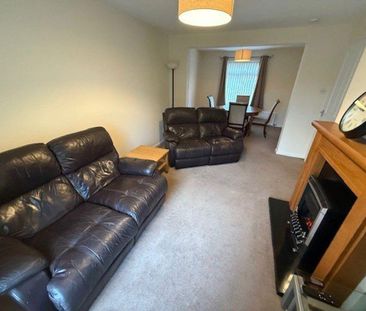 2 bedroom semi-detached house to rent - Photo 6