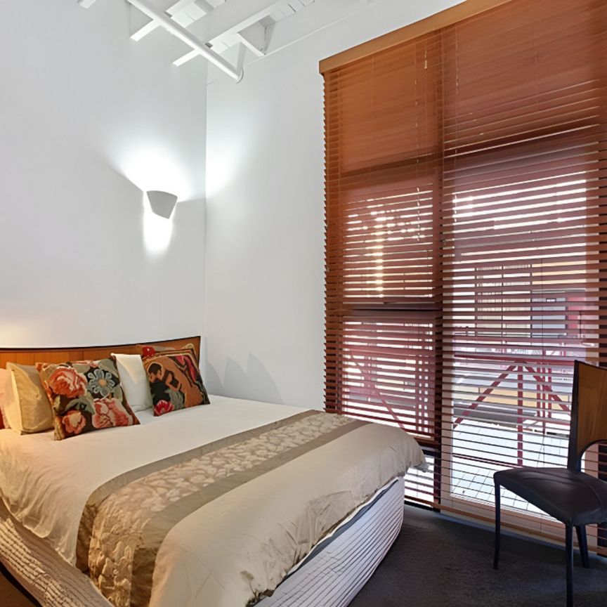 Fully Furnished Executive Woolstore Apartment - Photo 1
