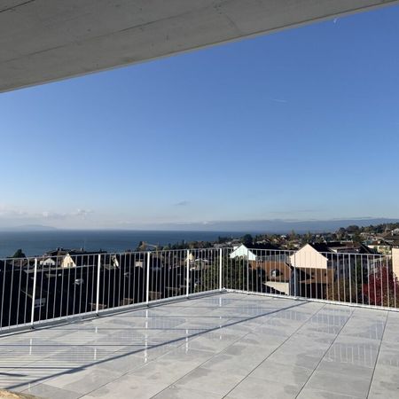 Exceptional penthouse with 91m2 terrace in the heart of Pully with adjoining studio! - Photo 4