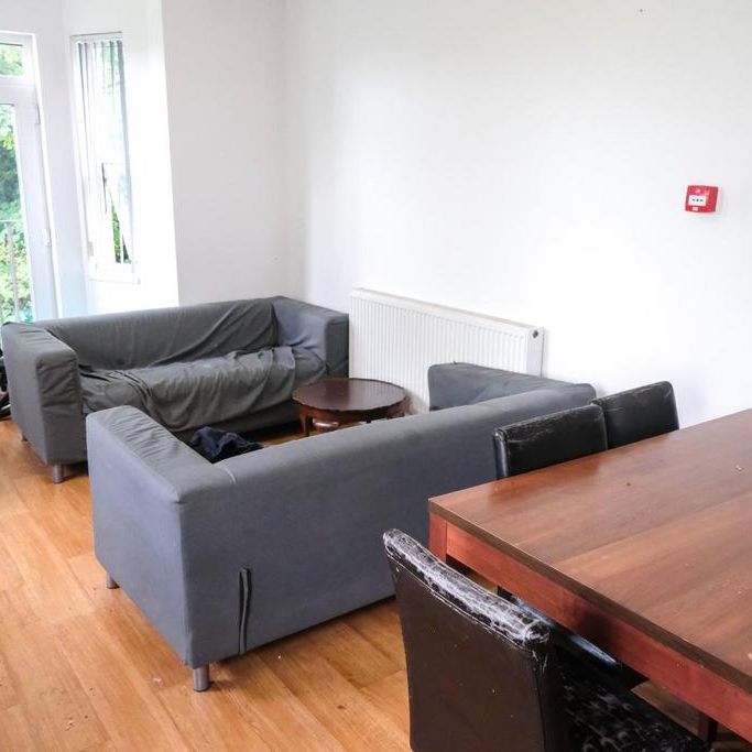 6 bedroom apartment to rent - Photo 1