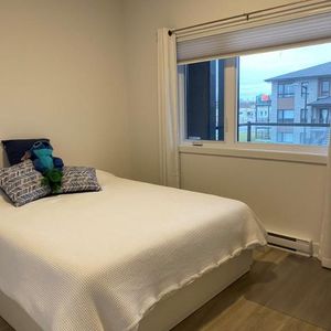 5 ½ ENSOLEILLÉ – 1350 PI² – libre innediatement🔥 - Photo 2