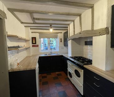 3 bedroom semi-detached house to rent - Photo 1