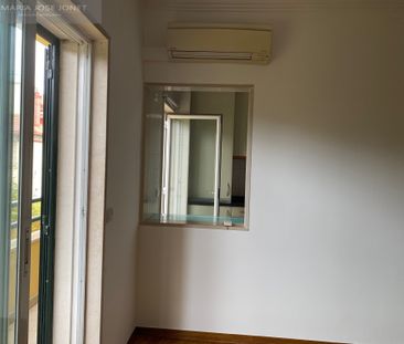 Óptimo T1 sem móveis condomínio com piscina - Photo 4
