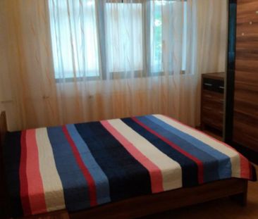 Apartament, 2 camere, decomandat, etajul 1/10, zona 8 Martie - Photo 3