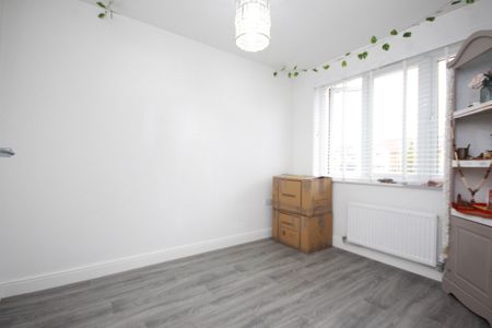 Baird Square, Livingston, EH53 - Photo 5