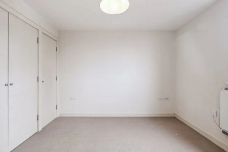 1 bedroom flat in Richmond - Photo 5