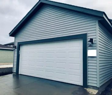 Brand New Oversized Double Garage for Rent in Edmonton! Parking OR ... - Photo 1