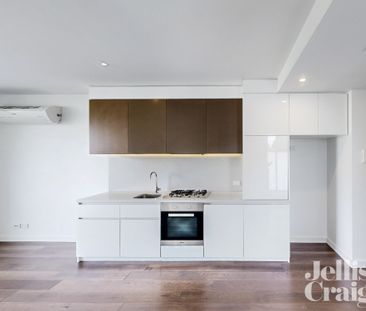102/20 Weir Street, Balwyn VIC 3103 - Apartment For Rent | Domain - Photo 6